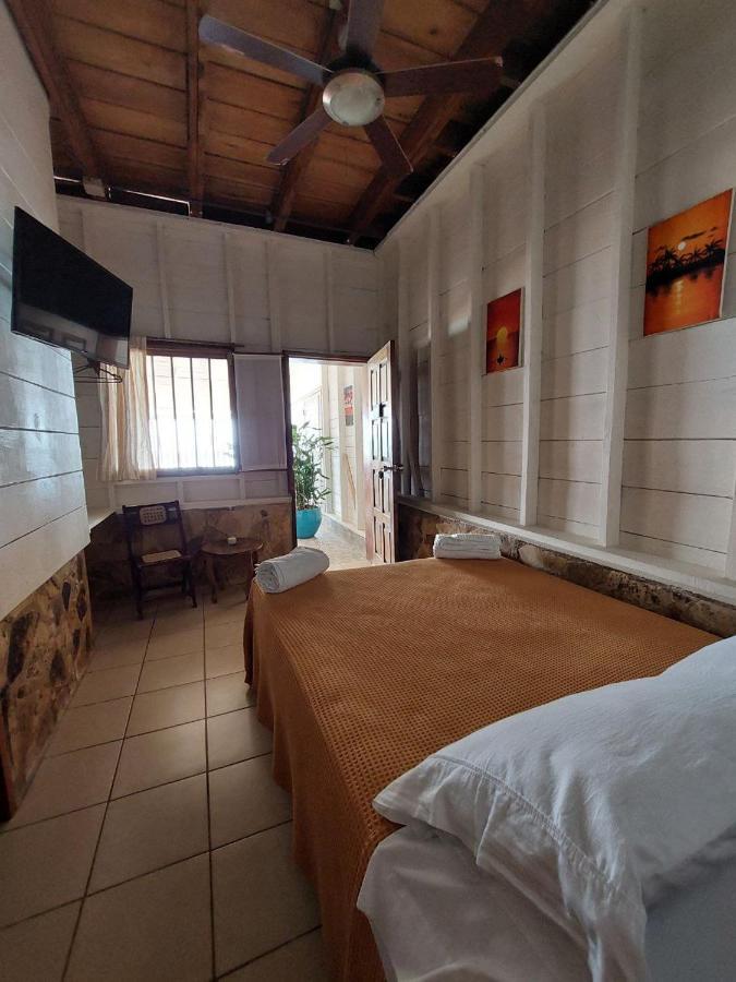 Sunset Bay B&B Brig Bay Экстерьер фото